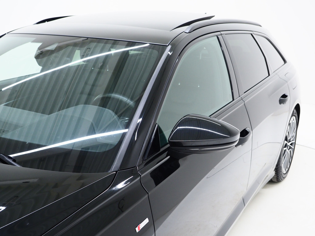 Audi A6 Avant 55 TFSI e quattro Competition Full Black 12