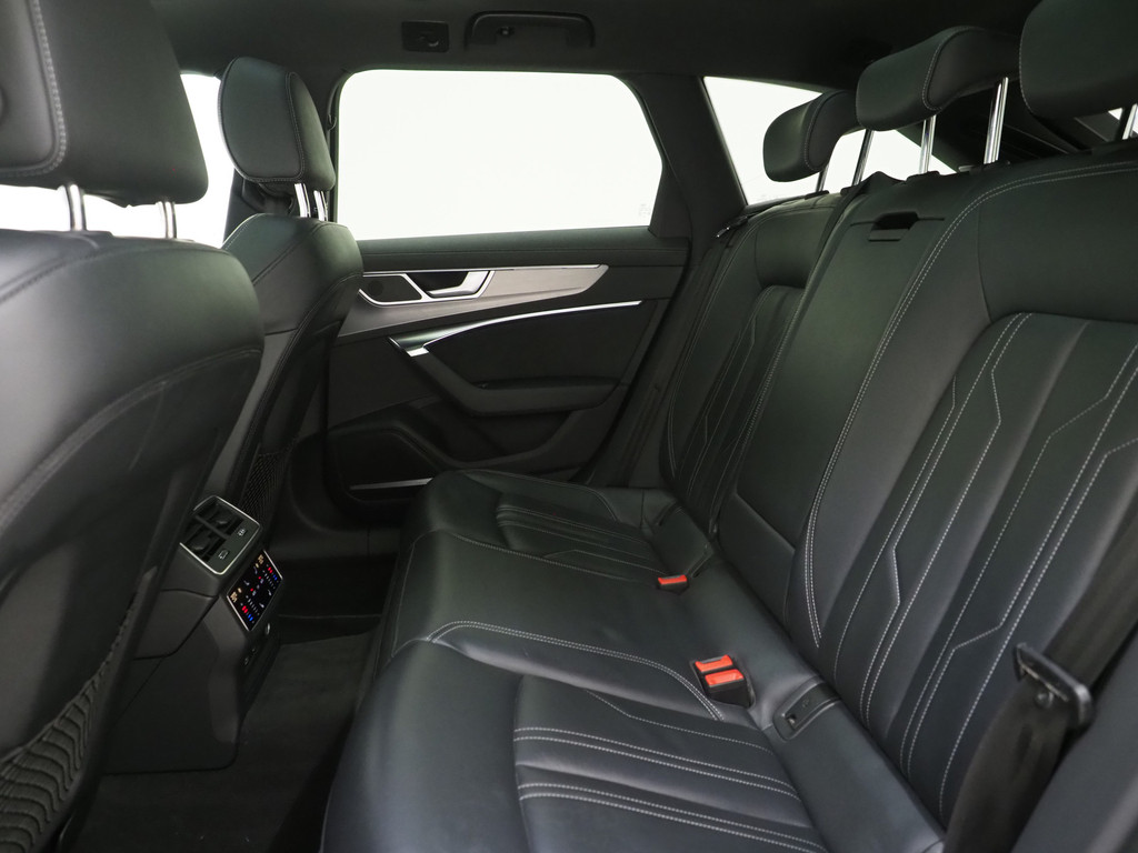 Audi A6 Avant 55 TFSI e quattro Competition Full Black 36