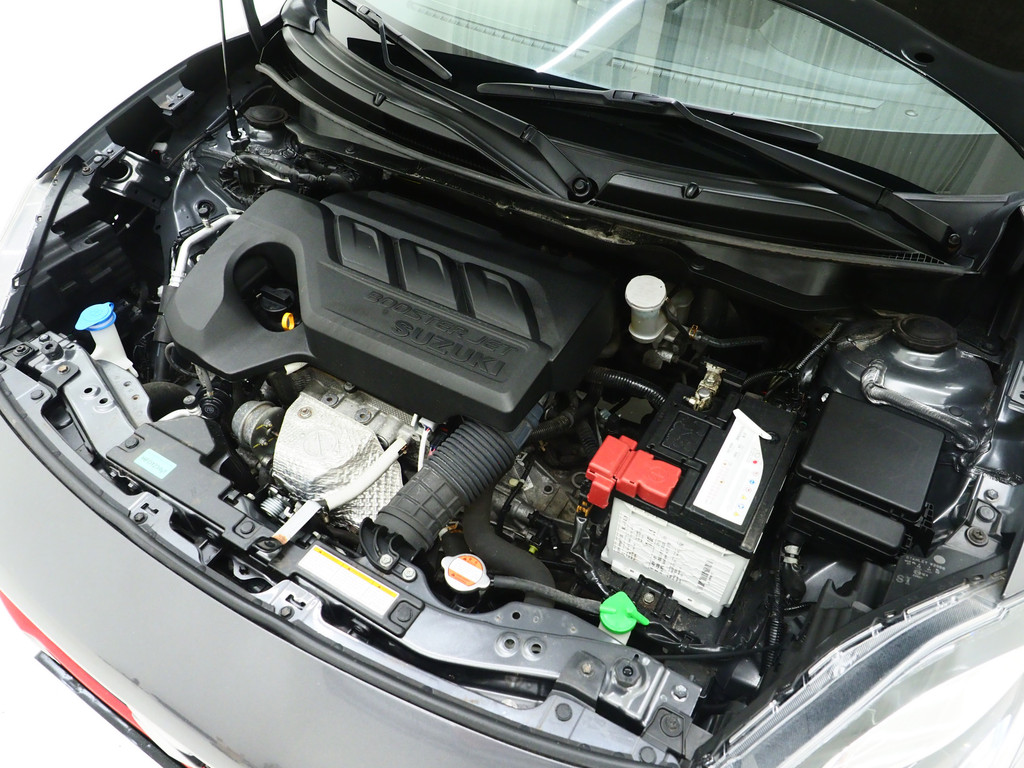 Suzuki Swift 1.0 Style Smart Hybrid 45