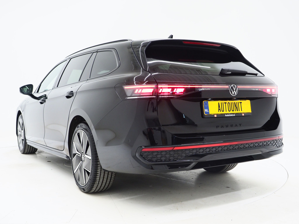 Volkswagen Passat Variant 1.5 eHybrid R-Line 2