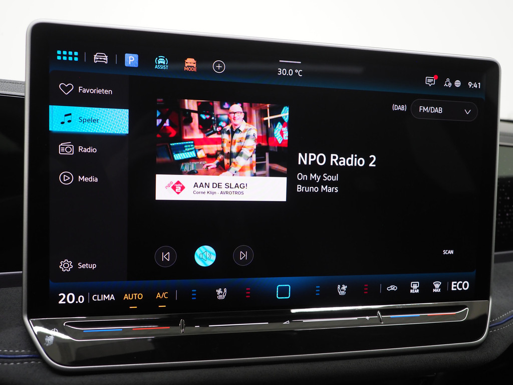 Volkswagen Passat Variant 1.5 eHybrid R-Line 29