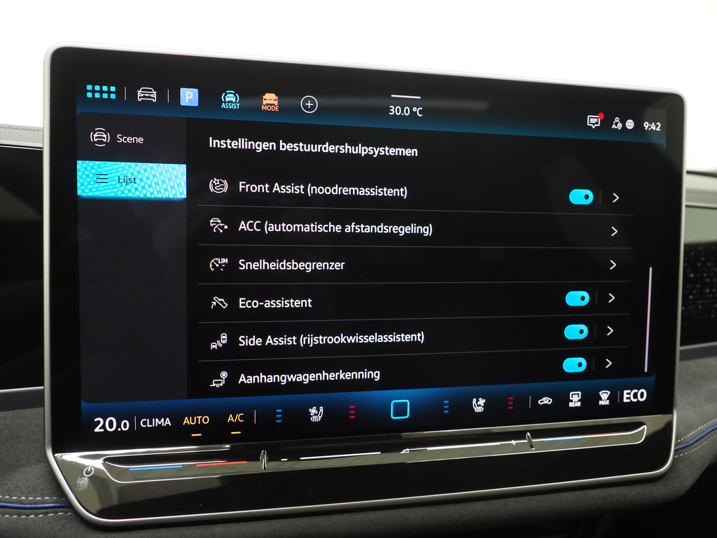 Volkswagen Passat Variant 1.5 eHybrid R-Line 33