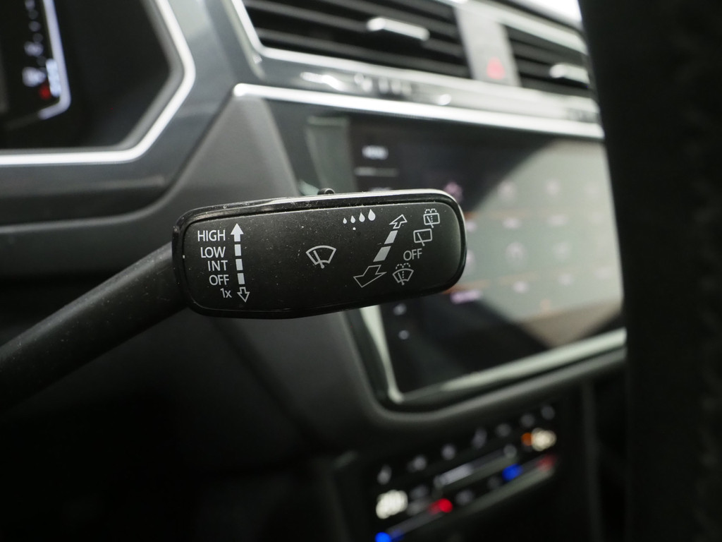Volkswagen Tiguan 1.4 TSI eHybrid Elegance 24