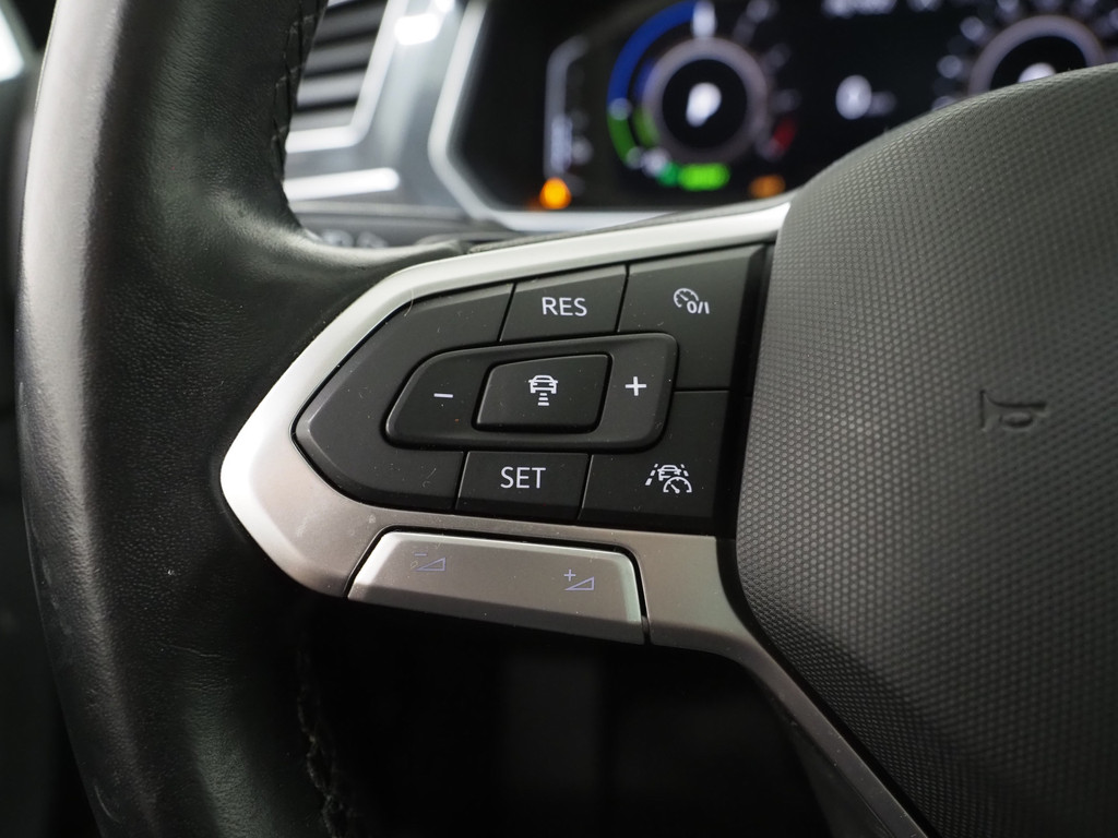 Volkswagen Tiguan 1.4 TSI eHybrid Elegance 66