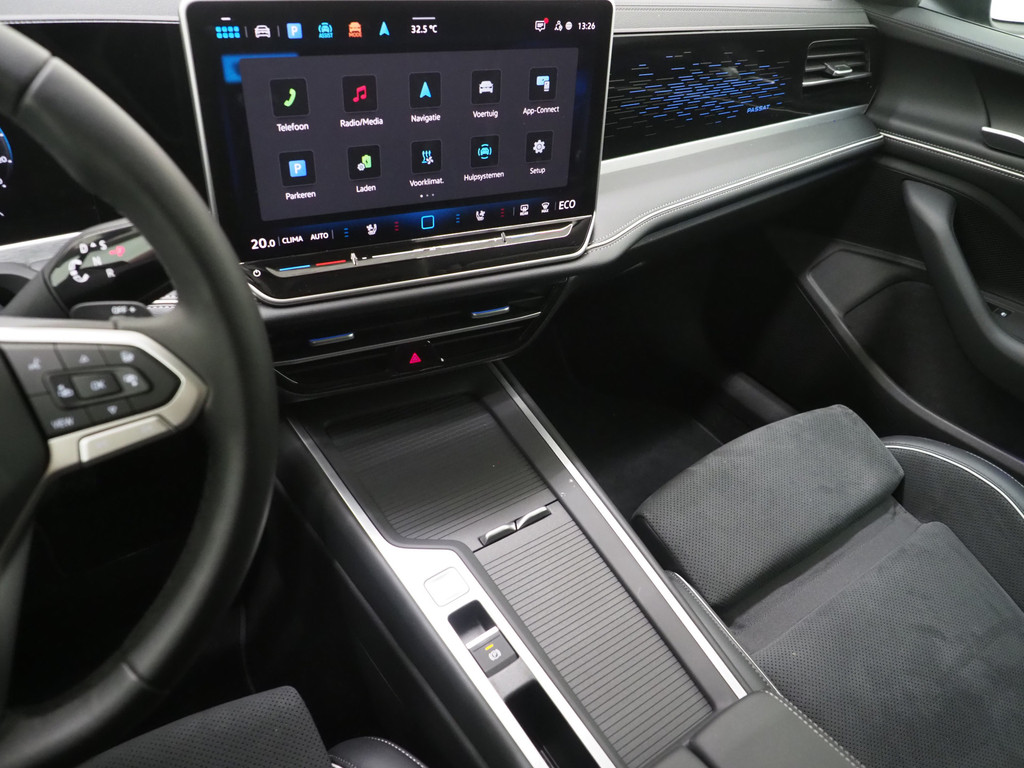 Volkswagen Passat Variant 1.5 eHybrid 204PK 82