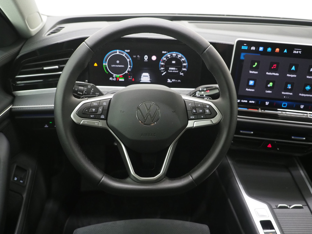Volkswagen Passat Variant 1.5 eHybrid 204PK 84