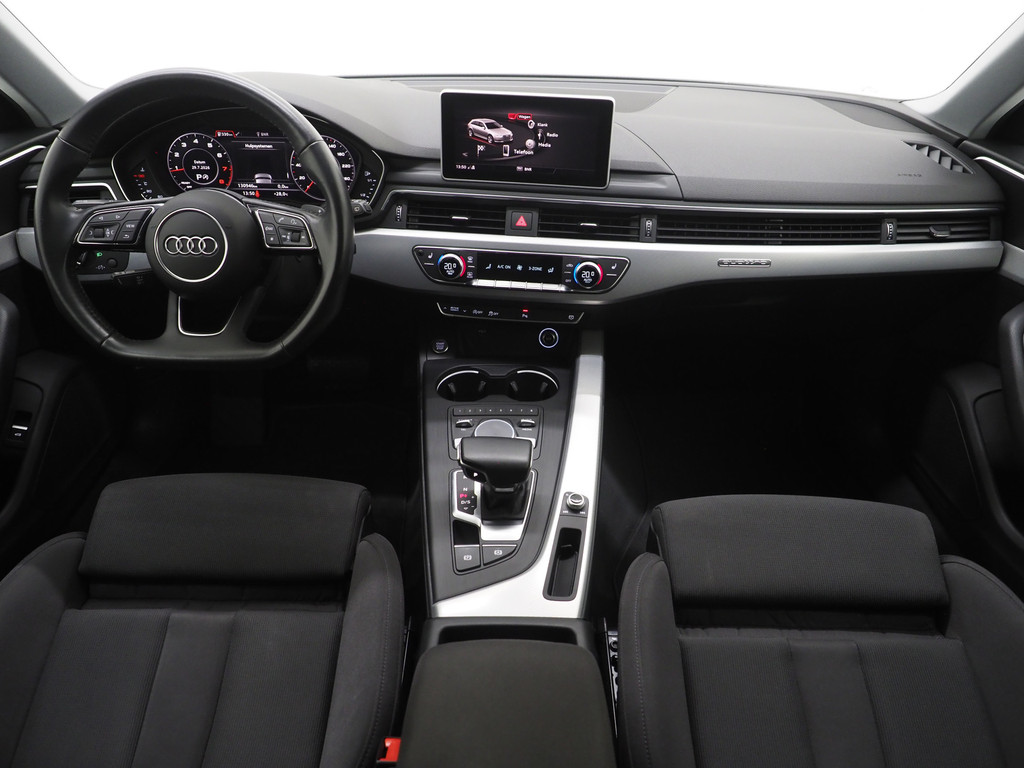 Audi A4 Avant 45 TFSI quattro Hybrid 41