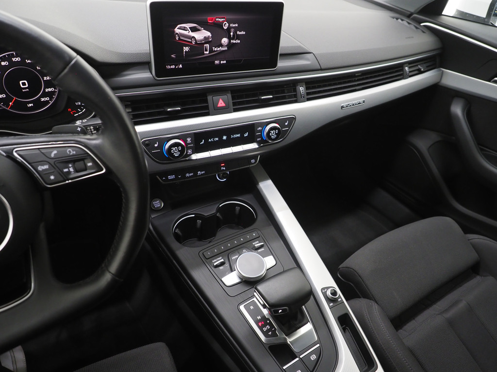 Audi A4 Avant 45 TFSI quattro Hybrid 68