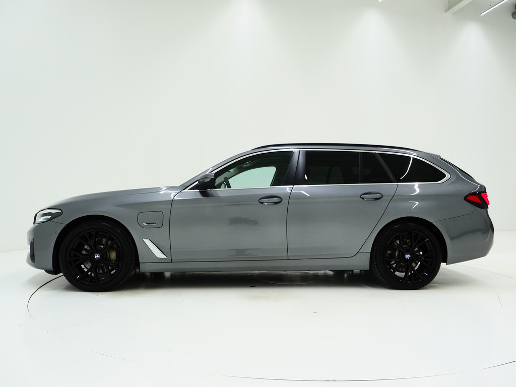 BMW 5 Serie Touring 530e 1