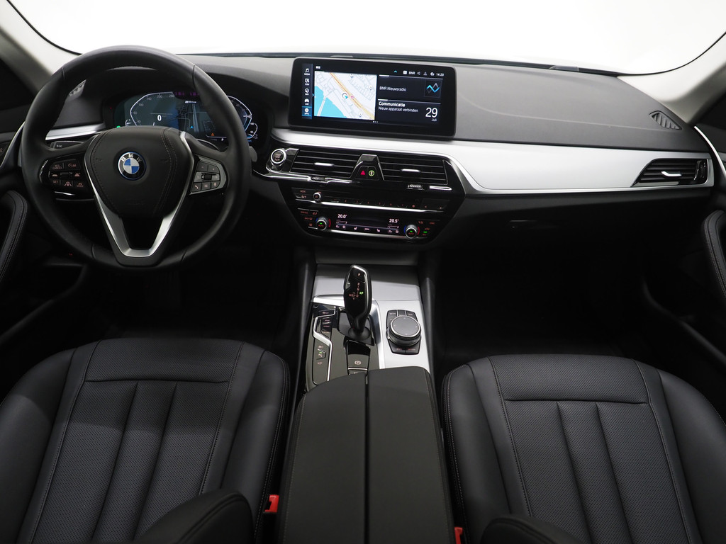 BMW 5 Serie Touring 530e 42