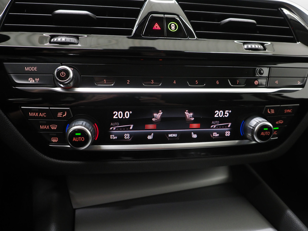 BMW 5 Serie Touring 530e 66
