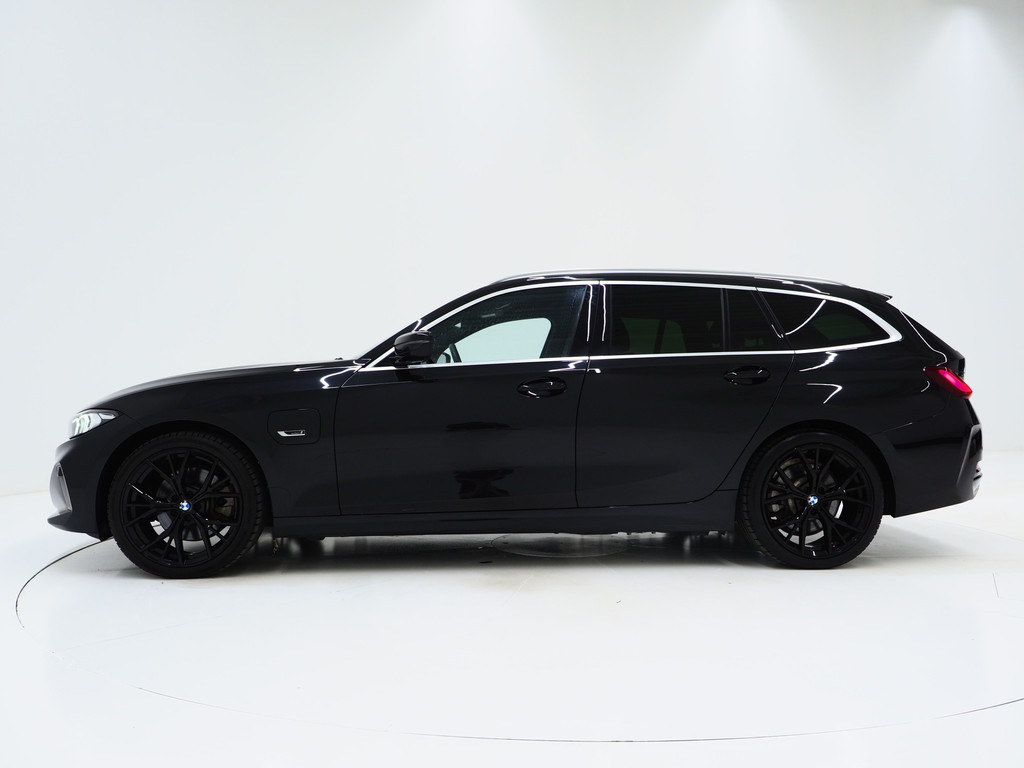 BMW 3 Serie Touring 320e LCI 1