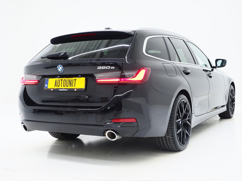 BMW 3 Serie Touring 320e LCI 46