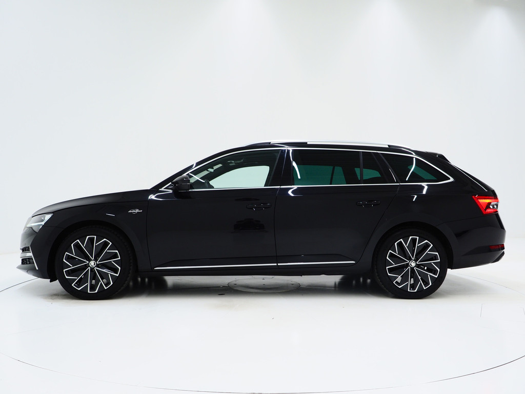 Škoda Superb Combi 1.4 TSI iV Laurin & Klement 45