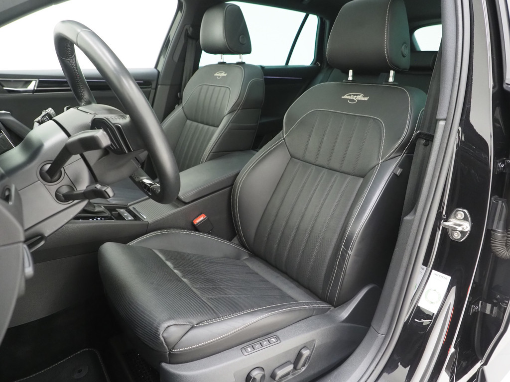 Škoda Superb Combi 1.4 TSI iV Laurin & Klement 47