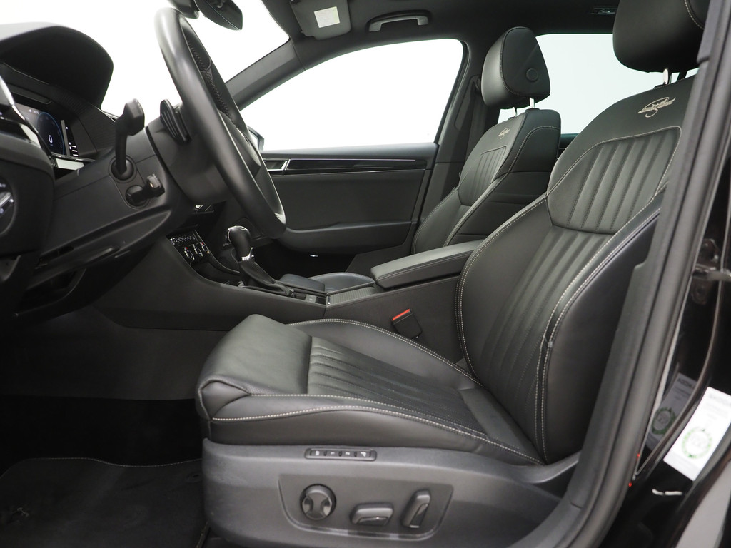 Škoda Superb Combi 1.4 TSI iV Laurin & Klement 60
