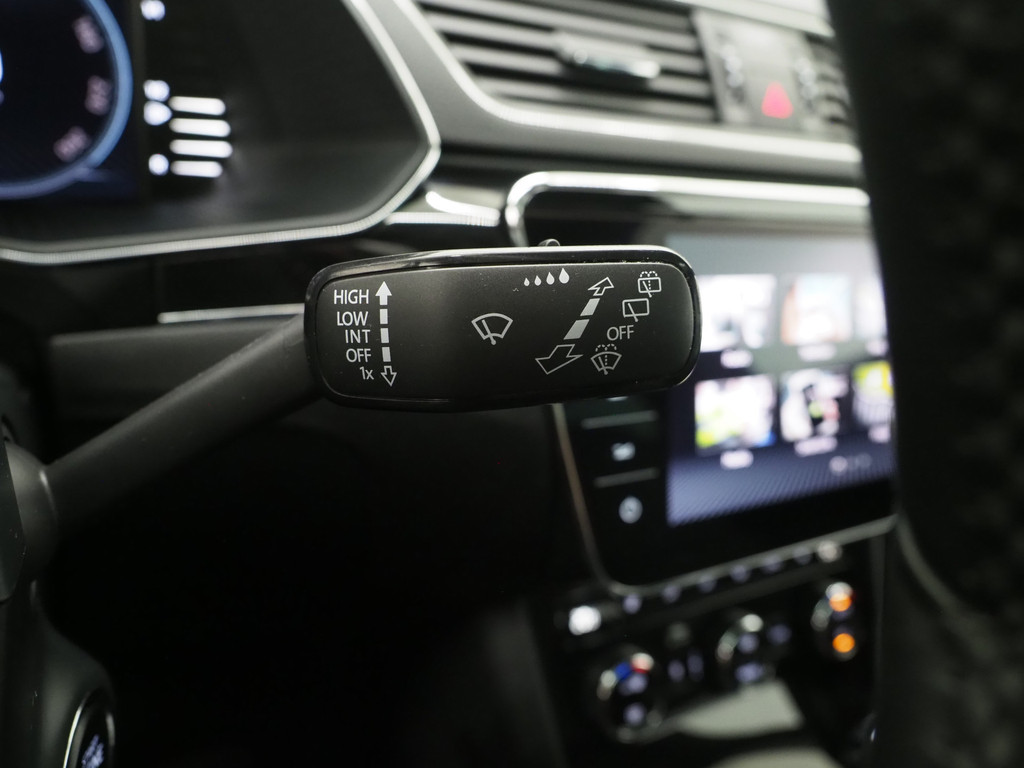 Škoda Superb Combi 1.4 TSI iV Laurin & Klement 70