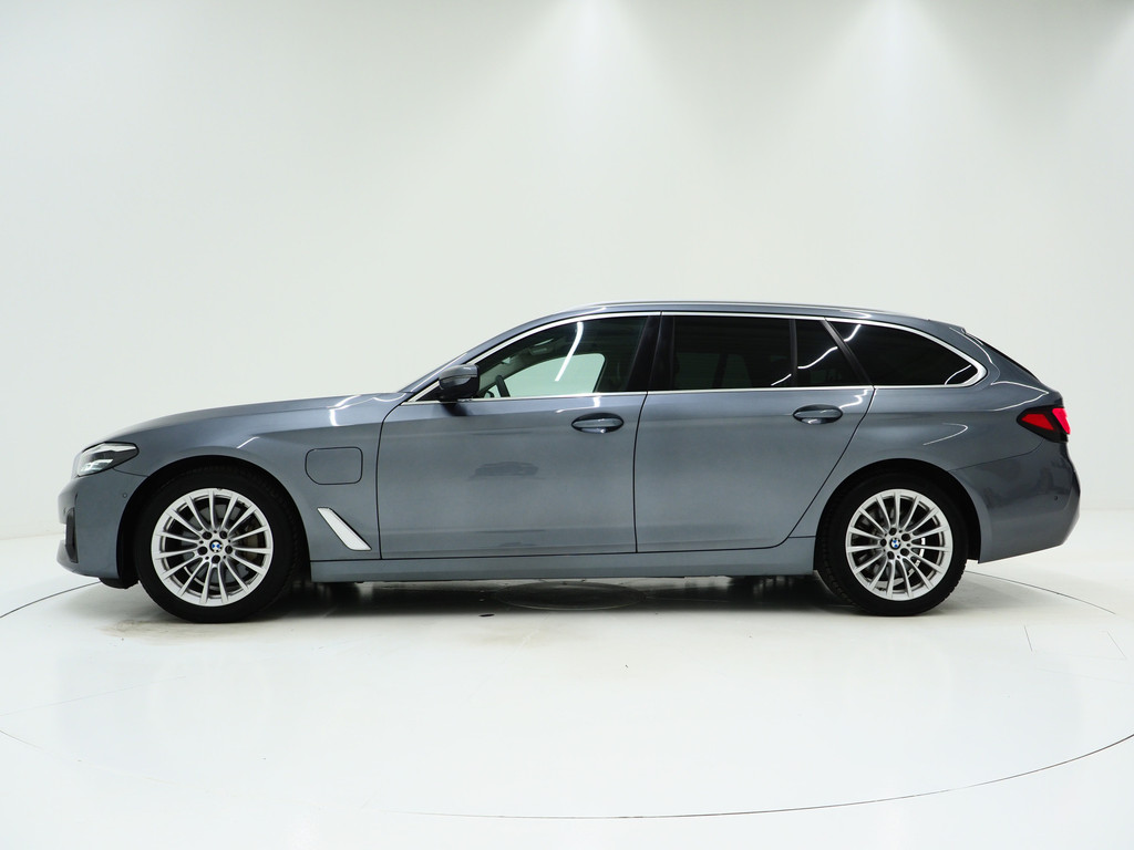 BMW 5 Serie Touring 530e 39