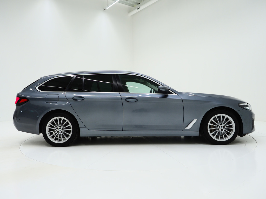 BMW 5 Serie Touring 530e 47