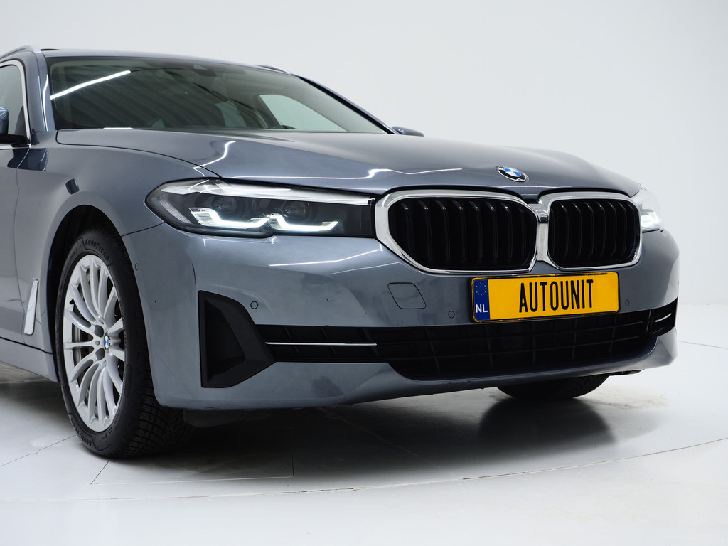BMW 5 Serie Touring 530e 49