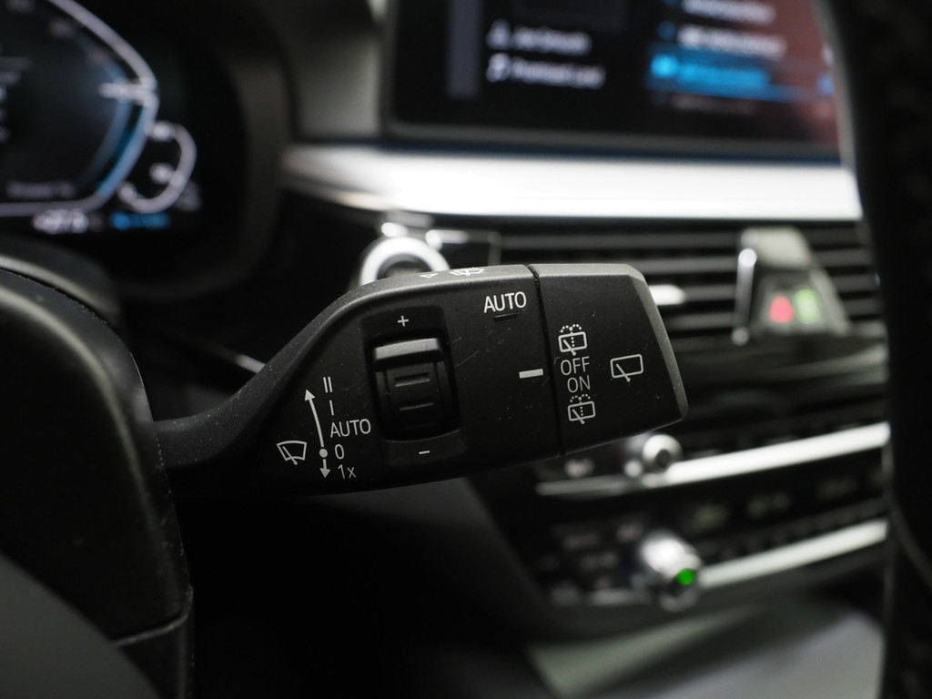 BMW 5 Serie Touring 530e 60