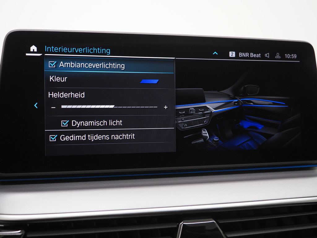 BMW 5 Serie Touring 530e 66