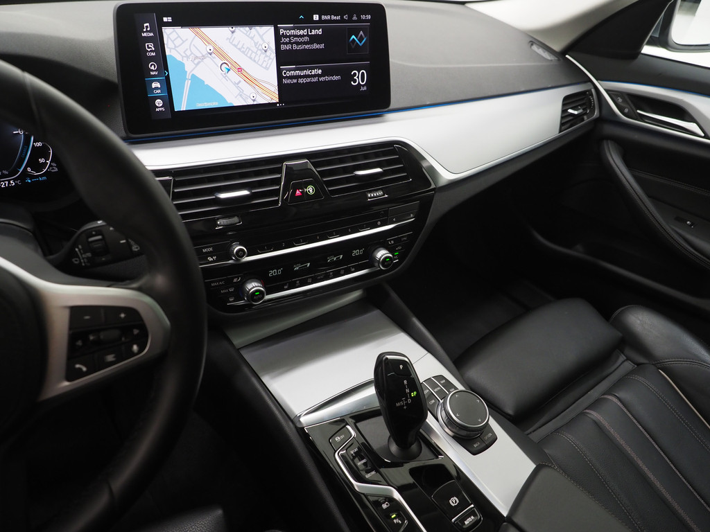BMW 5 Serie Touring 530e 70