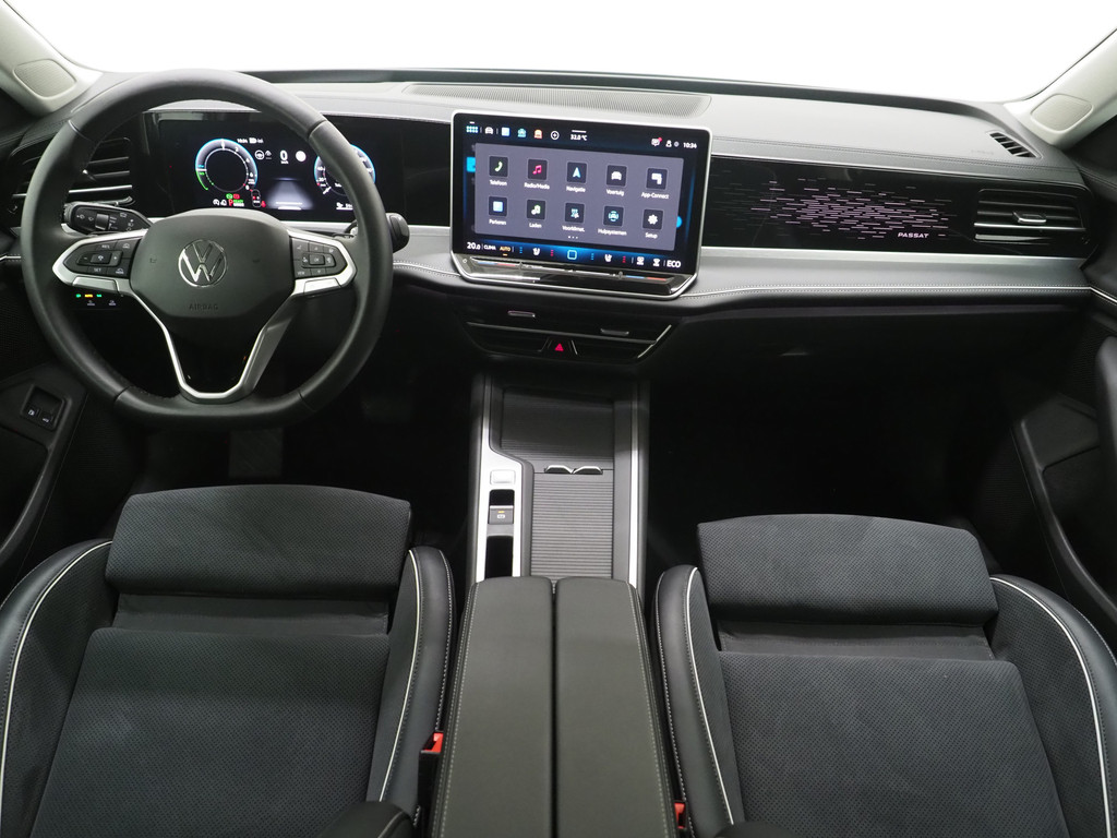 Volkswagen Passat Variant 1.5 eHybrid 204PK 4