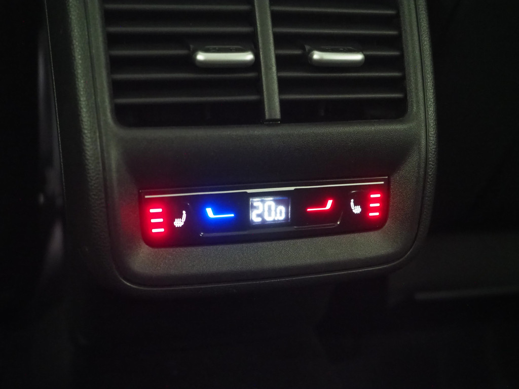 Volkswagen Passat Variant 1.5 eHybrid 204PK 40