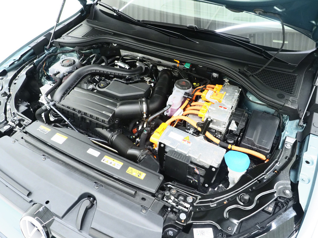 Volkswagen Passat Variant 1.5 eHybrid 204PK 54
