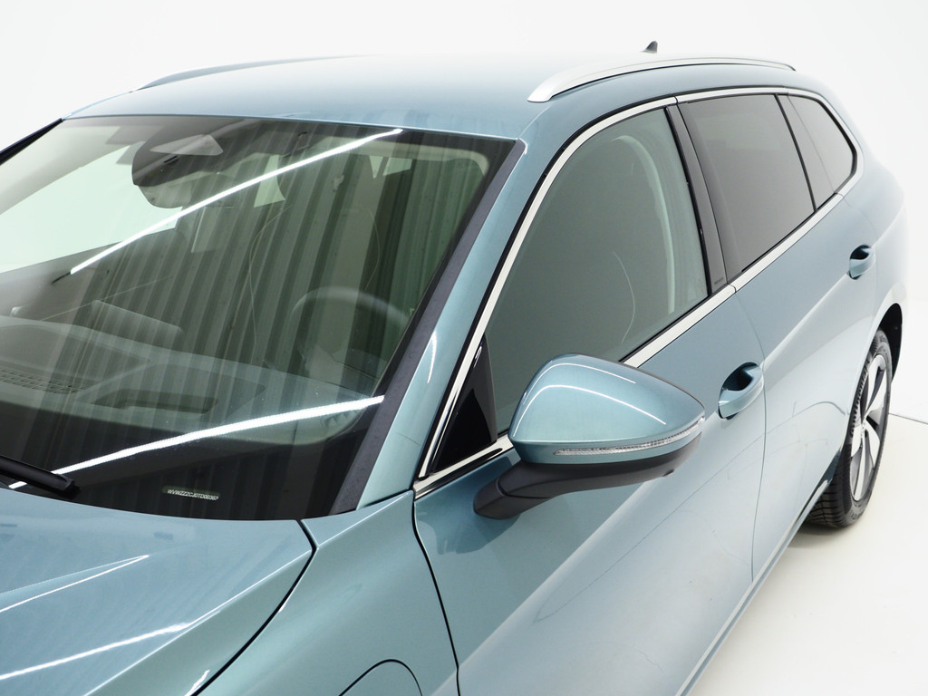 Volkswagen Passat Variant 1.5 eHybrid 204PK 60