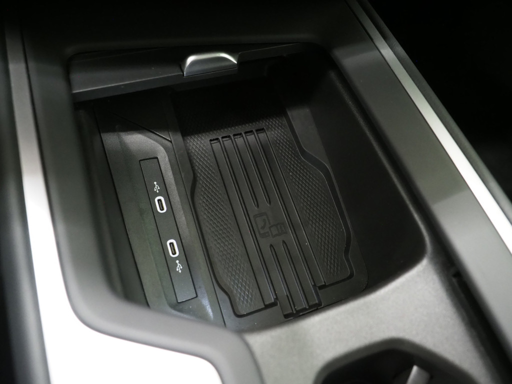 Volkswagen Passat Variant 1.5 eHybrid 204PK 86