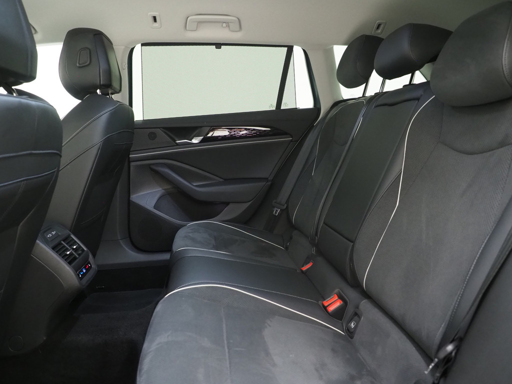 Volkswagen Passat Variant 1.5 eHybrid 204PK 90