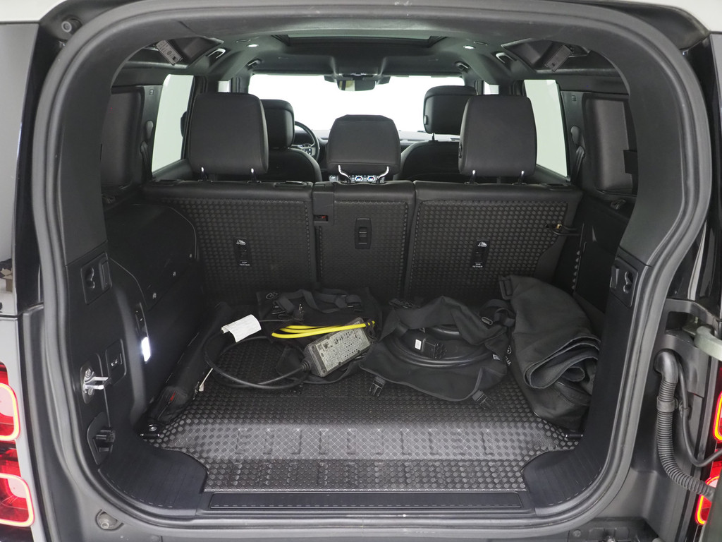 Land Rover Defender 110 2.0 P400e 110 38