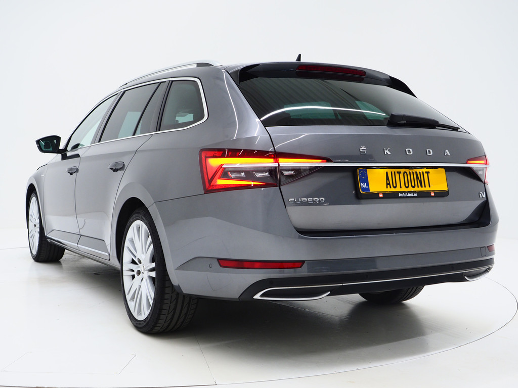 Škoda Superb Combi 1.4 TSI iV Laurin & Klement 2