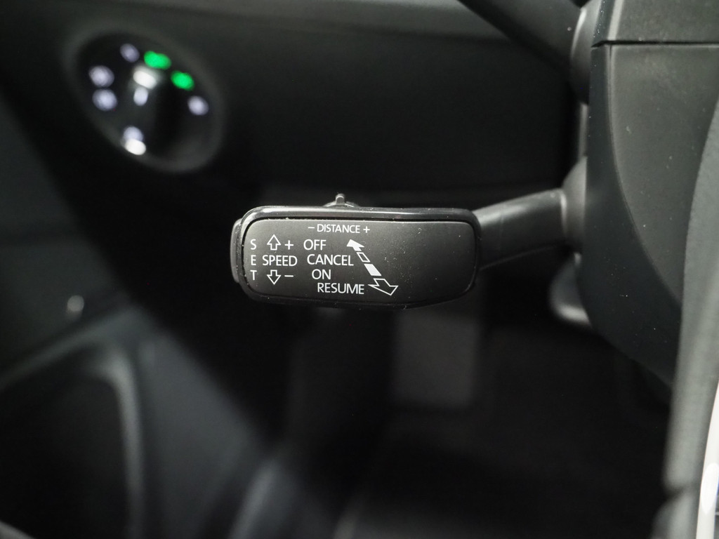 Škoda Superb Combi 1.4 TSI iV Laurin & Klement 69