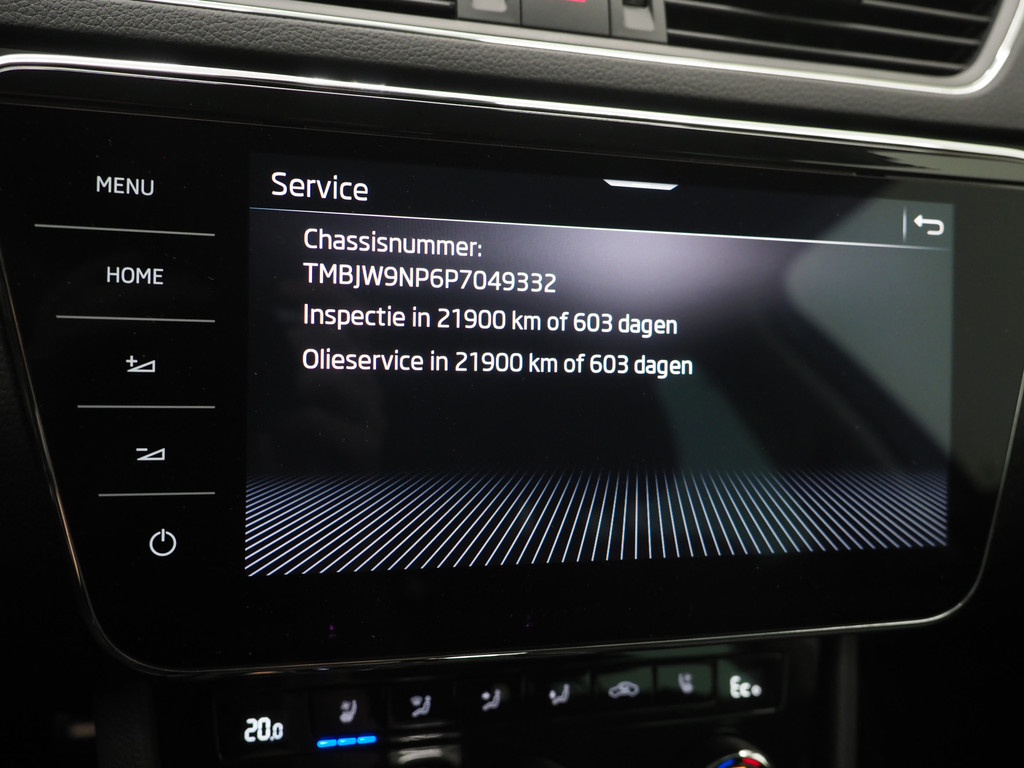 Škoda Superb Combi 1.4 TSI iV Laurin & Klement 76