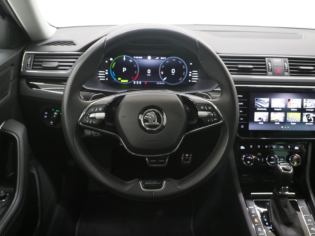 Škoda Superb Combi 1.4 TSI iV Laurin & Klement 86