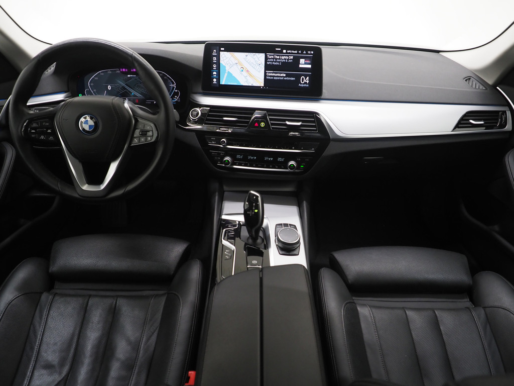BMW 5 Serie Touring 530e 4