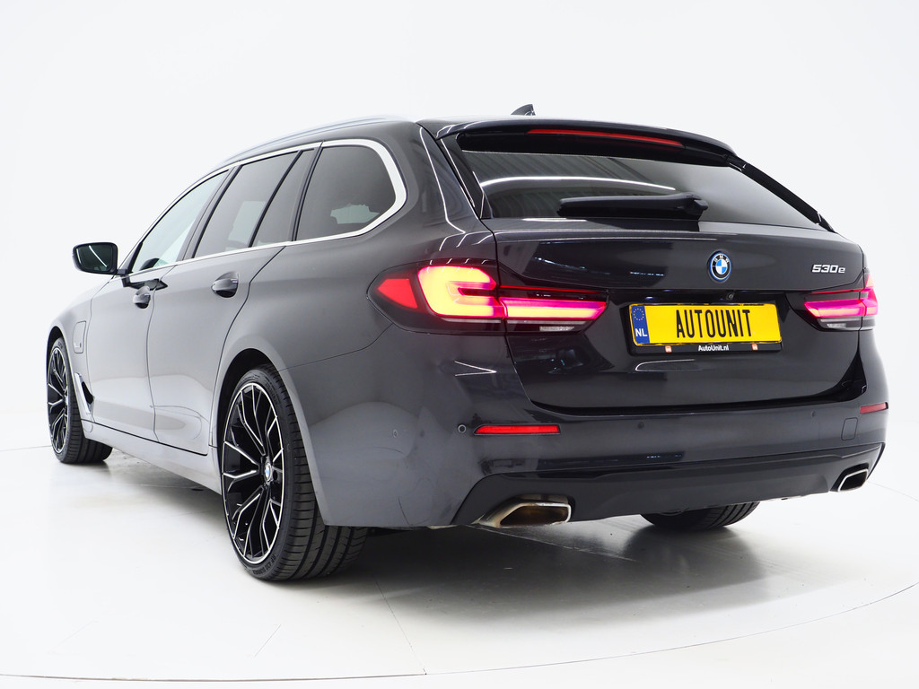 BMW 5 Serie Touring 530e 43