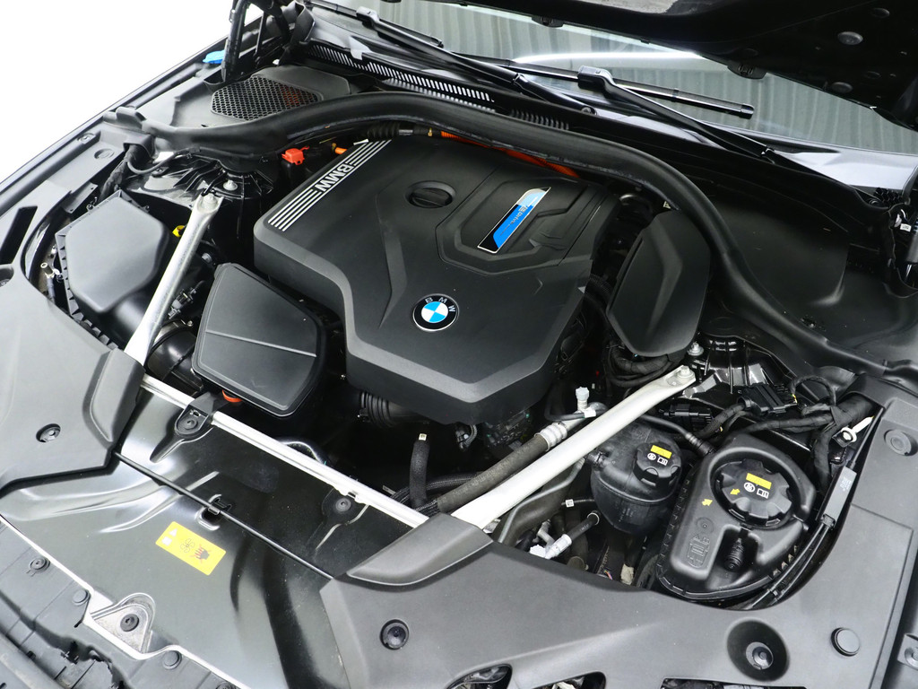 BMW 5 Serie Touring 530e 6