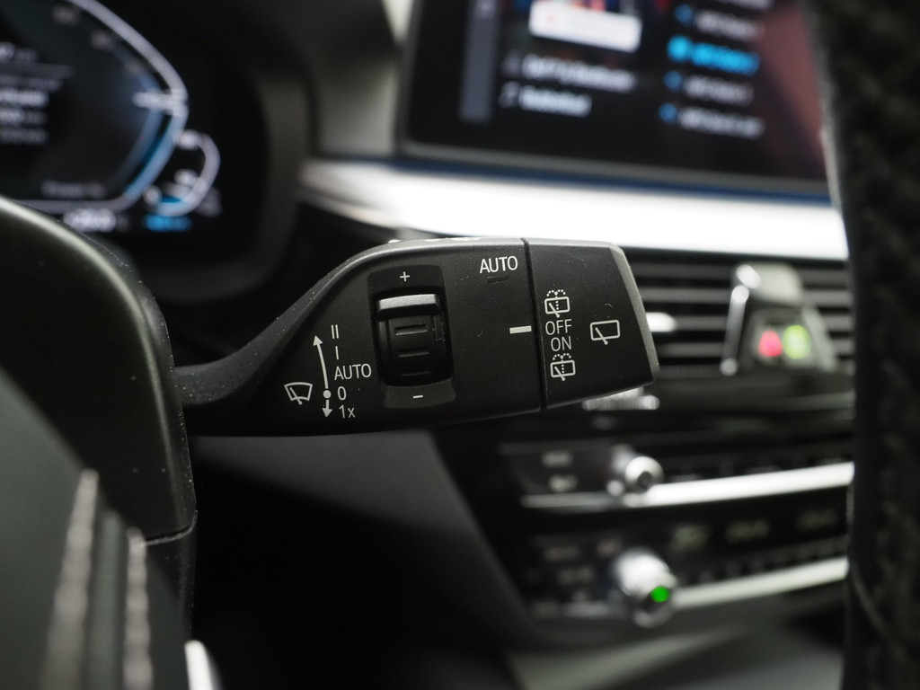 BMW 5 Serie Touring 530e 67