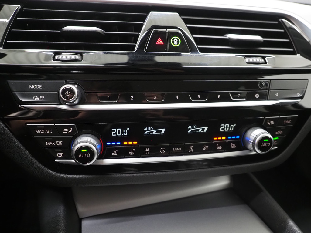 BMW 5 Serie Touring 530e 75