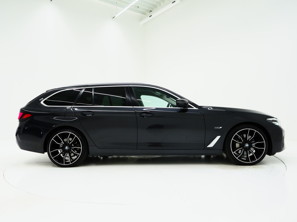 BMW 5 Serie Touring 530e 9