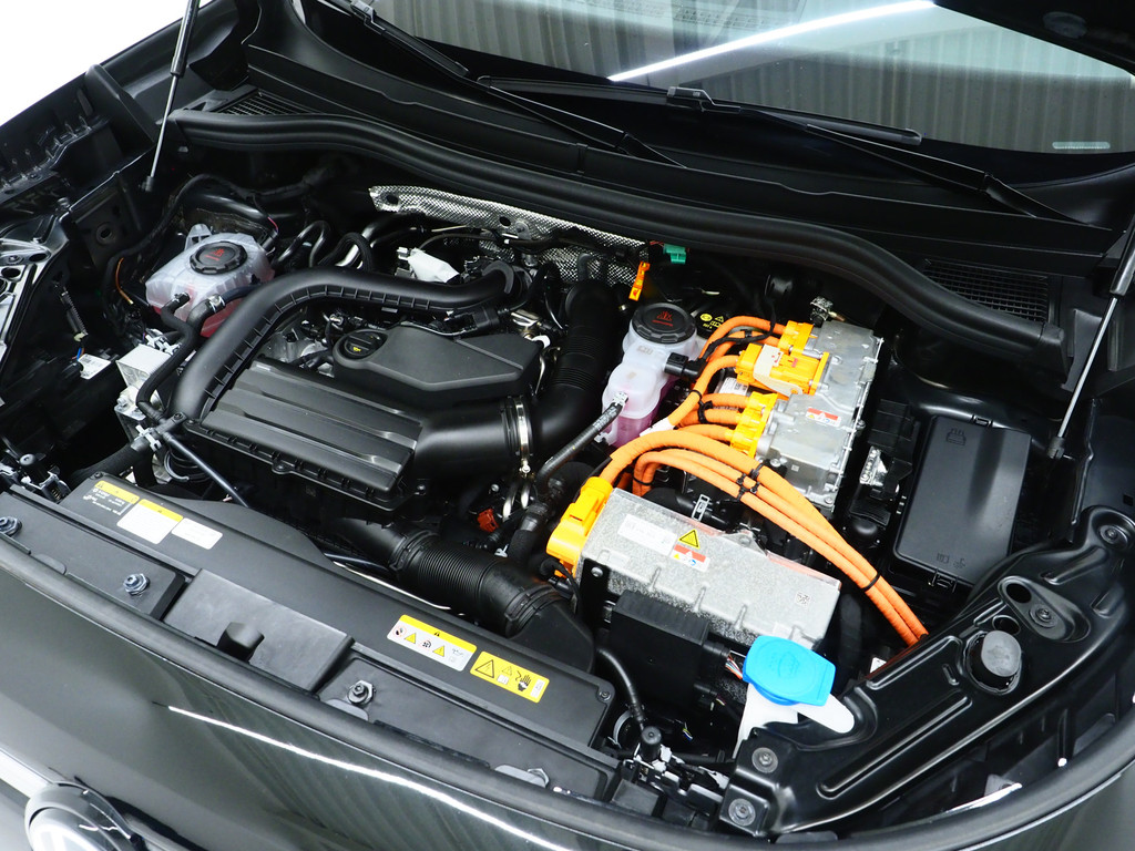 Volkswagen Tayron 1.5 eHybrid 6