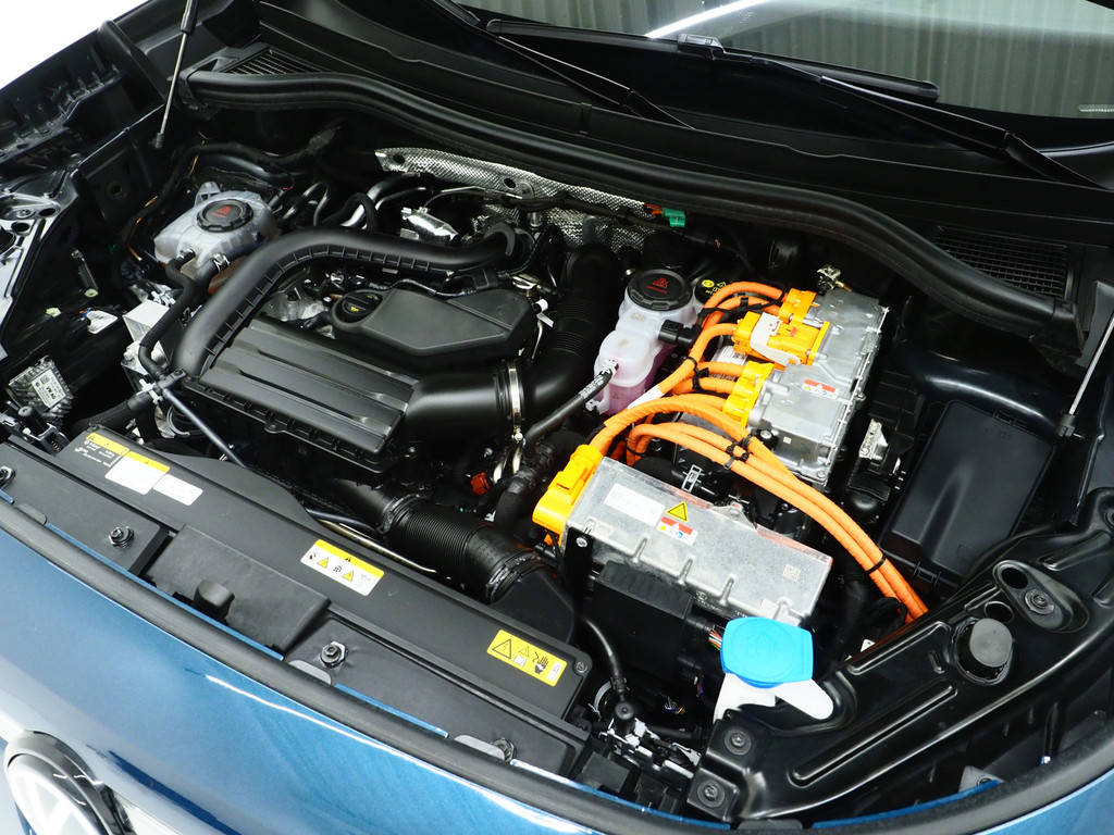 Volkswagen Tayron 1.5 eHybrid Elegance 204PK 6