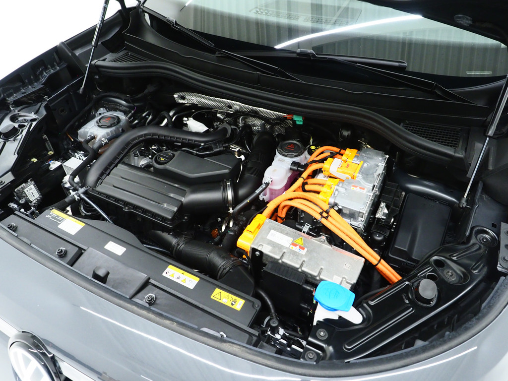 Volkswagen Tayron 1.5 eHybrid Elegance 204PK 51