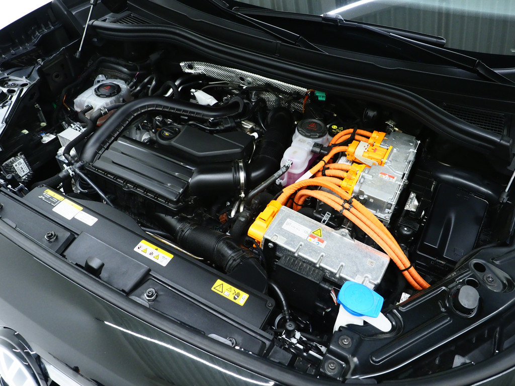 Volkswagen Tayron 1.5 eHybrid Elegance 272PK 6