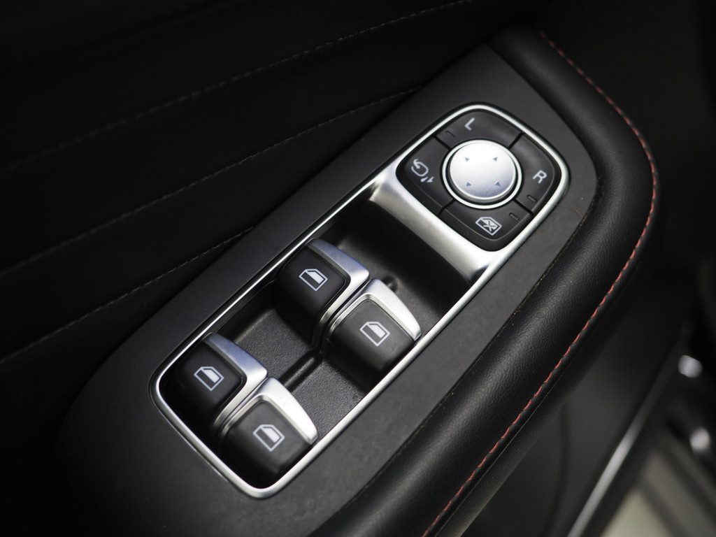 MG EHS 1.5 TGDI Luxury 17
