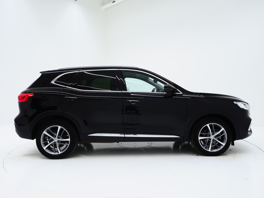 MG EHS 1.5 TGDI Luxury 8